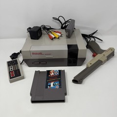 1985 Nintendo NES-001 Console Bundle Controller Zapper Game Cords Tested Works