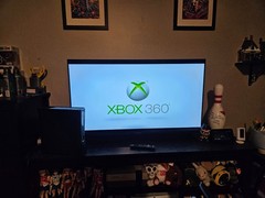 Microsoft Xbox 360 S Gaming Console and Kinect – Black 4GB