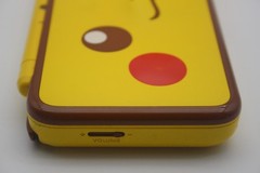 New Nintendo 2DS XL Pikachu Edition Console w/ Charger, Stylus & 4GB Micro SD