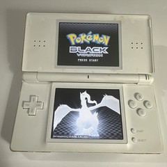 Nintendo DS Lite Handheld Console – Polar White USG-001 **NEEDS BOTTOM SCREEN**