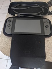 HAC-001 original Nintendo Switch 32GB Console with case. no cords.