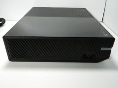 XBOX ONE Model 1540 w/ Battery Charging Dock, power supply & HDMI