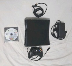 Xbox 360 S – Black (Glossy) – Used – 250GB