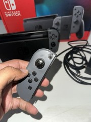 Nintendo Switch 1st Gen Console with Gray Joy‑Con – In Original Box Tested! 🔥🔥