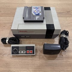 TESTED Nintendo NES Console Gray, Tested Working With Controller And Game!!!