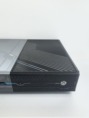 Xbox One 1TB Halo 5 Guardians Limited Edition Console + Original Controller