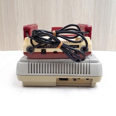 Nintendo Japanese Famicom & Super Famicom Console Bundle SuperMario, DKong,cords