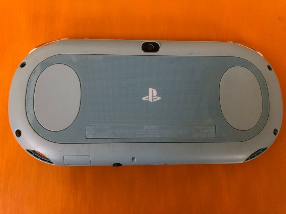 PlayStation Vita Wi-Fi Model Light blue / white PCH-2000 ZA14 Japan game Sony