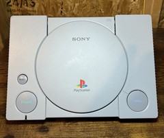 Sony Playstation 1 SCPH-7501 W/Chords Console Powers On/Does Not Read Disc