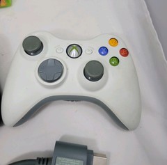 Xbox 360 Bundle White Fat System w/ 2 Controllers Power Supply & HDMI Cable Game
