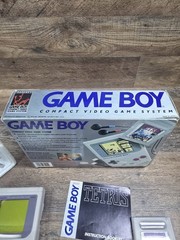 Nintendo Game Boy DMG-01 Gray w/ Tetris, Arcade Classics, Box, Manuals