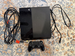 Sony PlayStation 4 500GB Jet Black Console with Controller and Wires