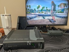 Xbox 360 Console Modern Warfare 2 Edition With Games. Controllers, Kinect