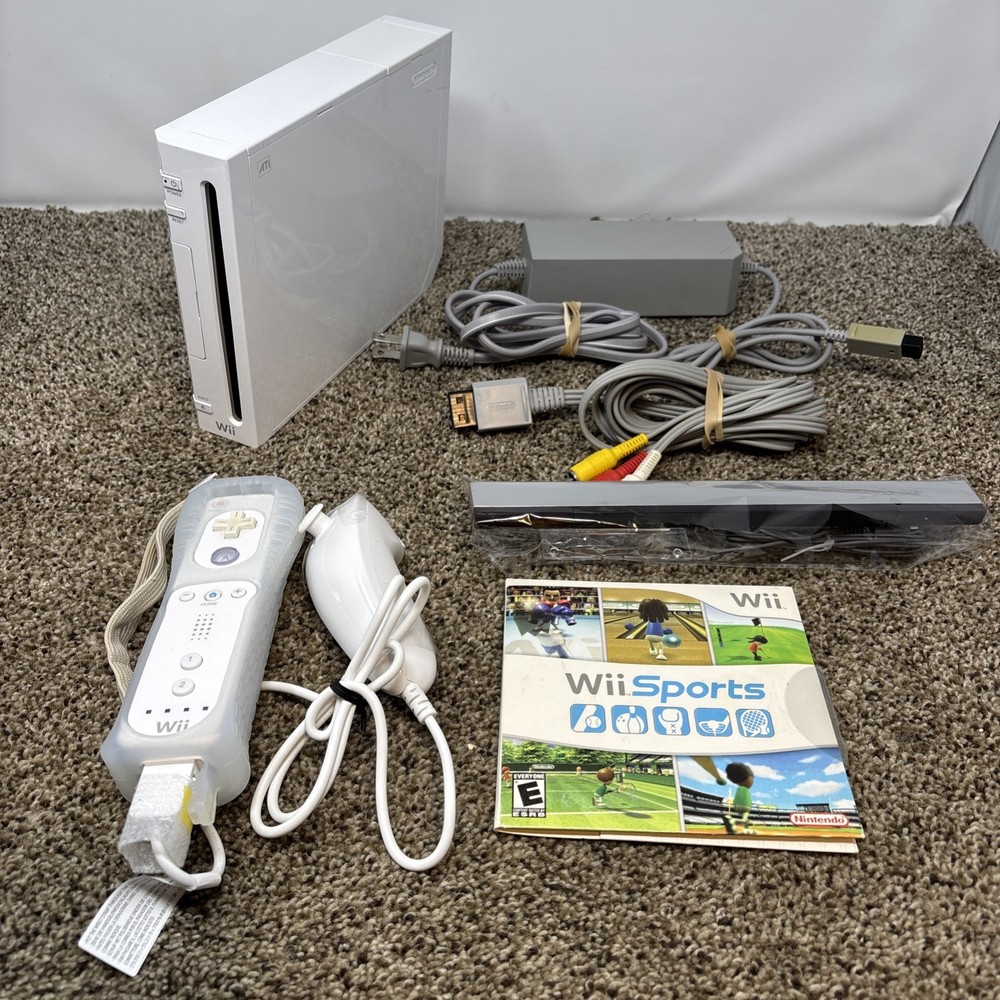 Nintendo Wii Console Bundle Tested With Wii Sports RVL-001 GameCube Compatible
