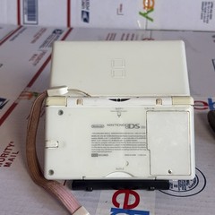 Nintendo DS Lite White USG-001 Bundle Charger Stylus New Super Mario Bros