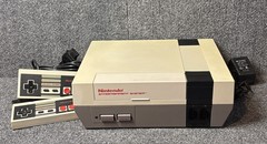 Nintendo Entertainment System NES-001 Console Two OEM Controllers – Working