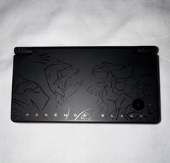 Nintendo DSi Pokemon Black Limited Edition (japan) W/OEM charger NEAR MINT