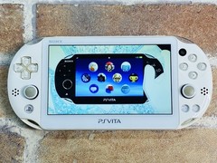 PS Vita PCH-2000 White ZA12 SONY PlayStation Japan Charger 8GB Tested EX DDP
