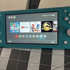 Nintendo Switch Lite HDH-001 Turquoise Handheld Console 32GB / Super Mario U
