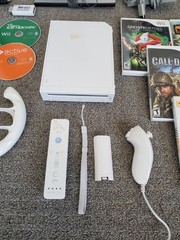 White Nintendo Wii Console System Bundle w/ 12 Games Controller TESETED – Ghostb