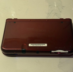 New Nintendo 3DS XL Handheld USA RED-001 Metallic Red Top IPS Screen w/ Charger
