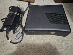 Working Microsoft Xbox 360 S 1439 Slim Bundle 4GB Console W/ -Power Cord+ Hdmi