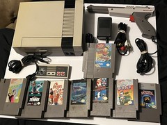 TESTED Nintendo Entertainment System Bundle NES Console Zapper 8 Games READ