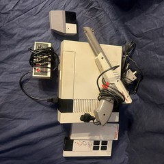 Nintendo Entertainment System Console Controller And Zapper Controller