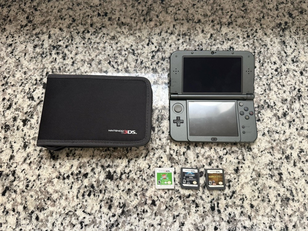 Nintendo “New” 3DS XL Metallic Gray / Black – Awesome Shape