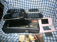 5 Sony PSP Go PSP-1001 PlayStation Portable – Black and 1 x box 360