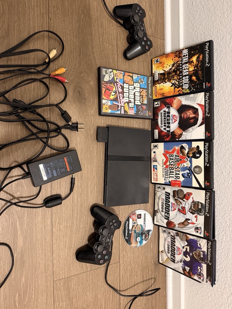 Play Station 2 Slim Bundle