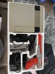Nintendo NES Action Set Home Console – White/Gray – In Box /w Styro NO GAMES