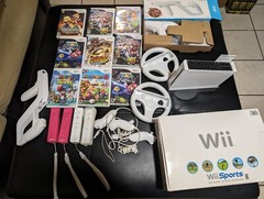 Nintendo Wii Game and Controller Lot