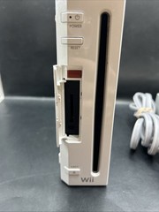 Nintendo Wii RVL-001 512 MB Home Console – White With Cables And Motion Sensor