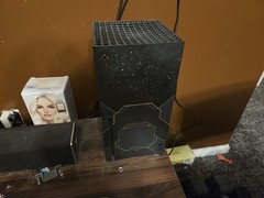 Xbox Series X Halo Edition With 4 Games And A Head Set and 2 controllers