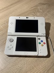1951 Nintendo New Nintendo 3DS White For Parts