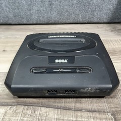 Sega Genesis Model 2 MK-1631 Console Bundle 2 Controllers 11 Games Sonic Carnage