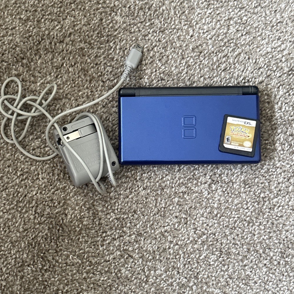 Nintendo Ds Lite Console Black And Pokemon Heart Gold