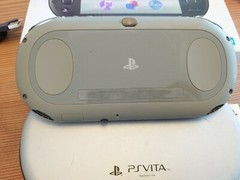 PlayStation PS Vita Khaki / Black PCH-2000ZA16 Console ,USB Cable ,Box ,Pouch　