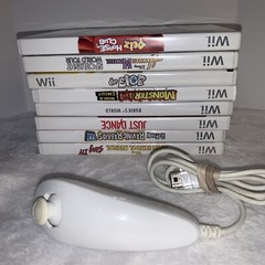 Nintendo Wii (1) NUNCHUCK+ALL 8 Games-DE BLOB/JUST DANCE- Complete with Manuals.