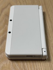 Nintendo New 3DS White Handheld Console KTR-001 with Stylus Japan