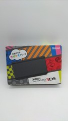 Nintendo New 3DS with Swapable Cover Plates, scratches & yellowing on top screen