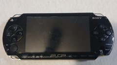 Sony PSP-1001 Handheld Console BAD SCREEN/WONT HOLD CHARGE