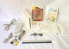 Nintendo Wii Bundle RVL-001 GameCube Compatible 2 Remotes Zelda Mario Party 8
