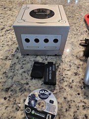 Nintendo GameCube Platinum Console Bundle With Crash Nitro Kart Great Condition