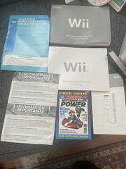 Nintendo Wii White Console Bundle Set. Works Great. Wii Play Included.