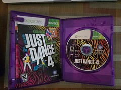 Xbox 360 S (slim) 250GB Model 1439, Manufactured 2011-10-13 – Bundle with Kinect