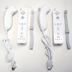 Nintendo Wii Video Game System 2-REMOTE Bundle RVL-001 GameCube Console WHITE