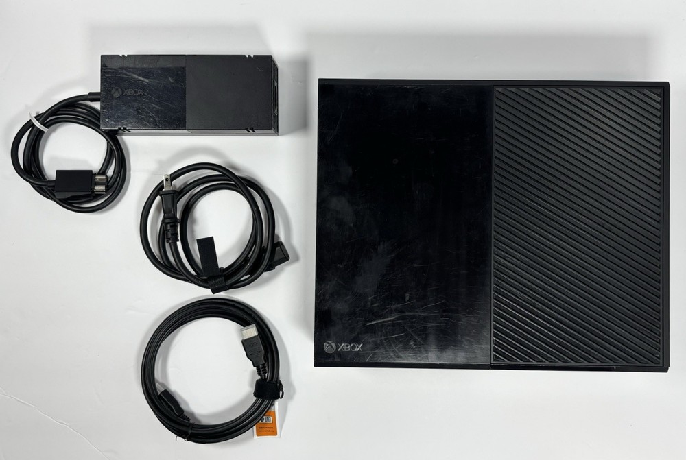 Microsoft Xbox One 1540 Console 500GB Black 1080p Wi-Fi w/ Power & HDMI Cord