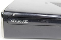 Microsoft Xbox 360 S Console Only NOT WORKING FOR PARTS ONLY Plays Games
